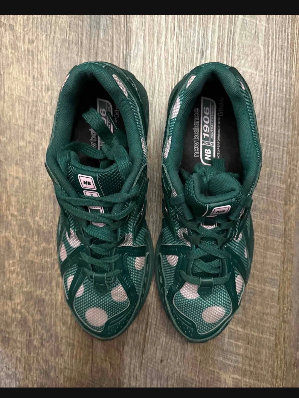 New Balance 1906R Polka Dot Green Pink